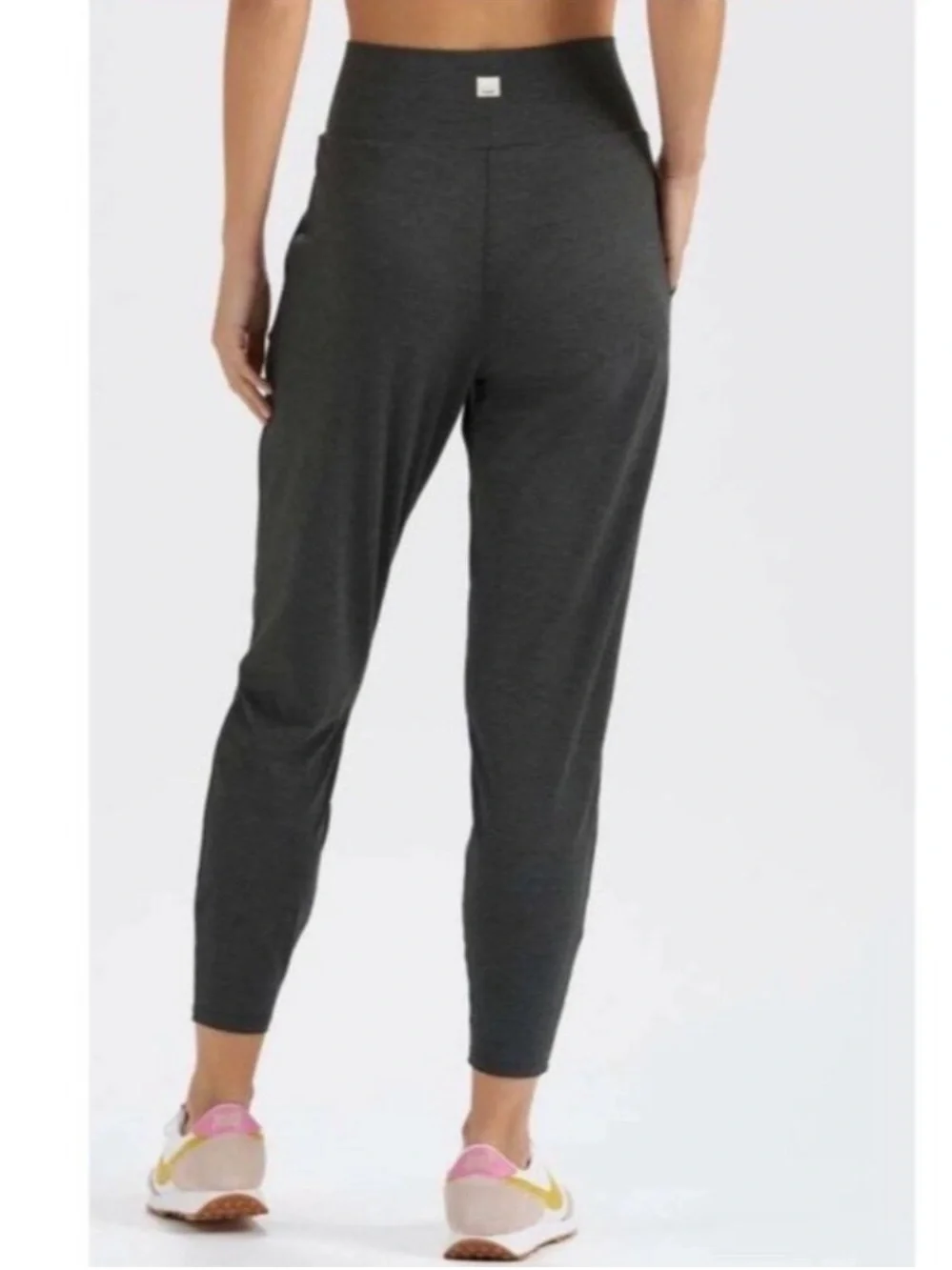 Vuori Women’s Lux At Ease Harem Pants High Rise Soft Jersey in Heather Gray M